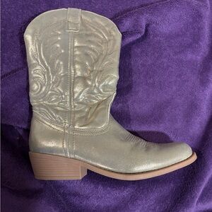 Rampage gold metallic cowboy boots with original box, size 9.5